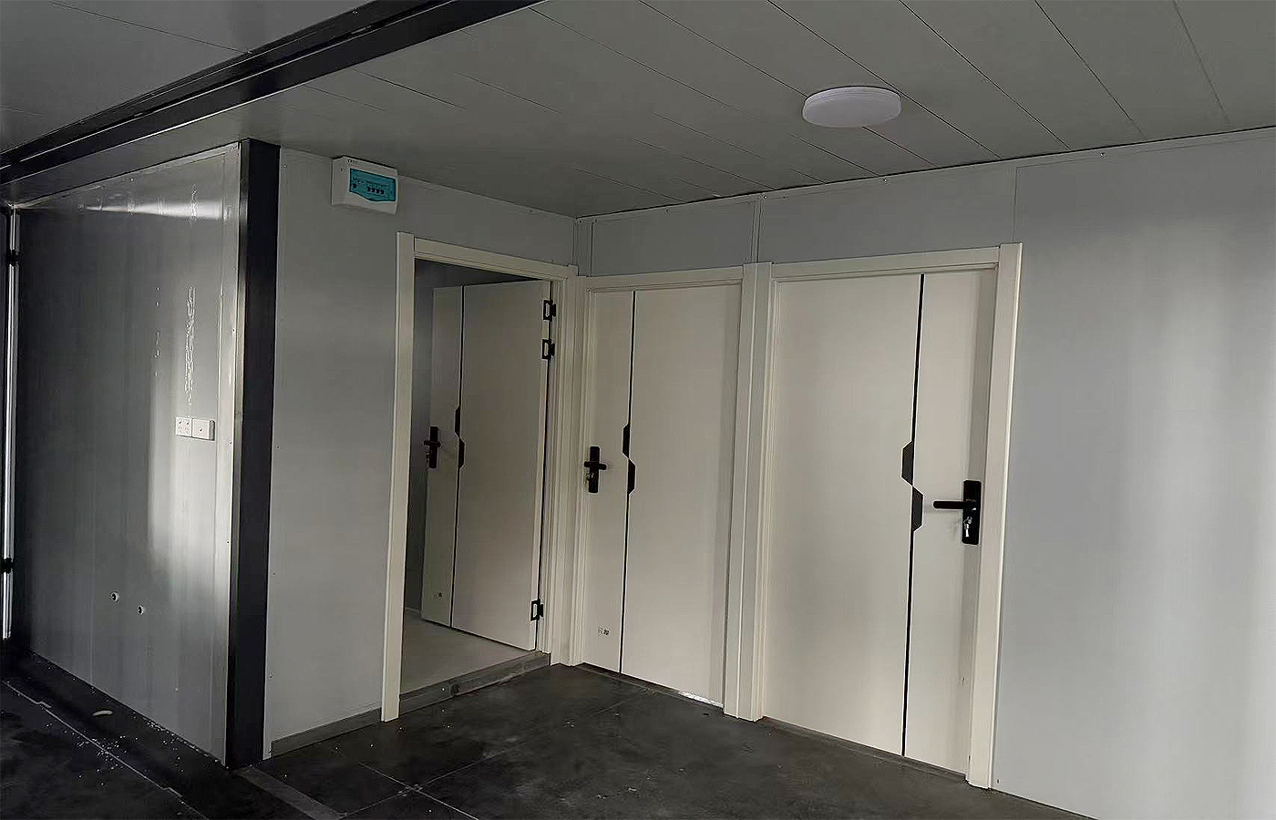 20 fots modern utbyggbar behållare anpassad butik med fönster från golv till tak 20 fots modern utbyggbar behållare anpassad butik med fönster från golv till tak